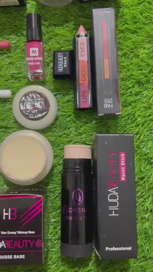 Complete 17-Piece Professional Makeup Kit – Huda Beauty Edition